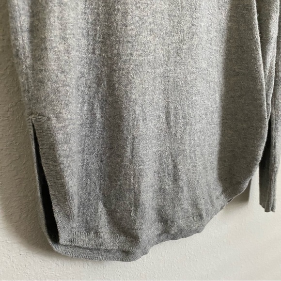 Cozy Gray Boden Wool Blend Soft Crewneck Sweater - Picture 3 of 9